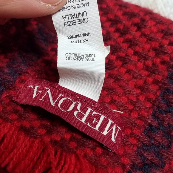Merona red plaid large thick knitted scarf - Picture 2 of 2